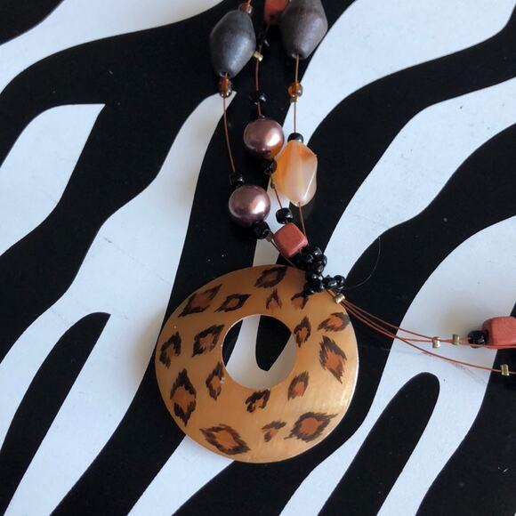 3 for $30 Stephan & Co Animal Print Necklace - Picture 2 of 5